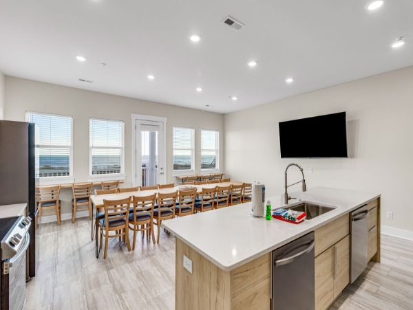 Oceanfront Luxury Retreat - 21-Bedrooms, Unmatched Privacy & Comfort