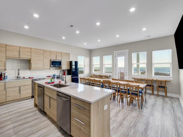 Oceanfront Luxury Retreat - 21-Bedrooms, Unmatched Privacy & Comfort