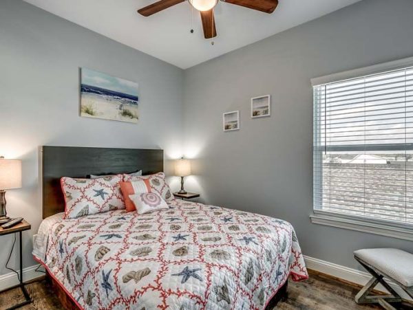 North Myrtle Beach 21-Bedroom Home With Private Pool