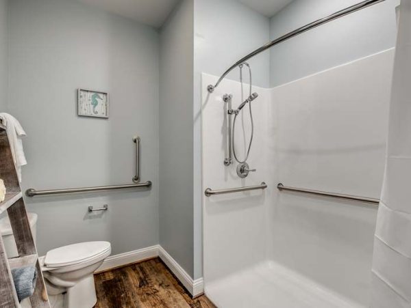 North Myrtle Beach 21-Bedroom Home With Private Pool