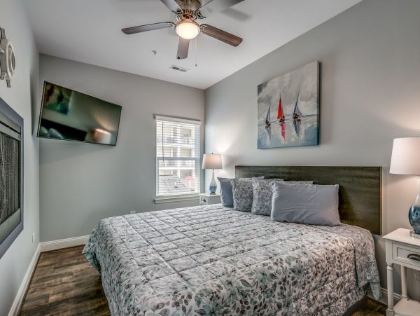 North Myrtle Beach 21-Bedroom Home With Private Pool