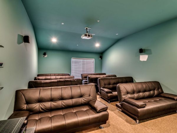 North Myrtle Beach Group Home With Private Pool & Spa