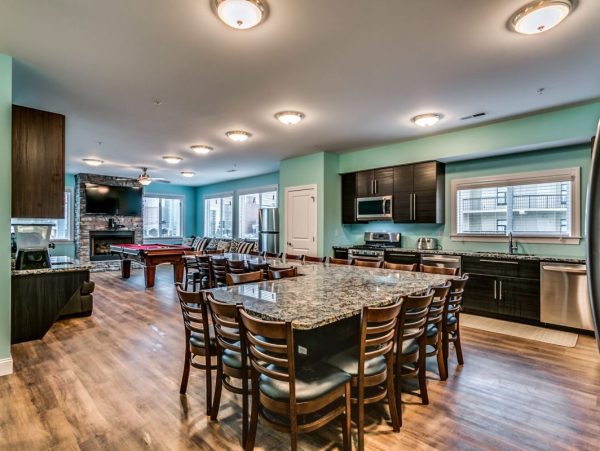 North Myrtle Beach Group Home With Private Pool & Spa