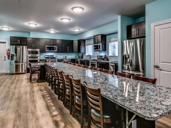 North Myrtle Beach Group Home With Private Pool & Spa