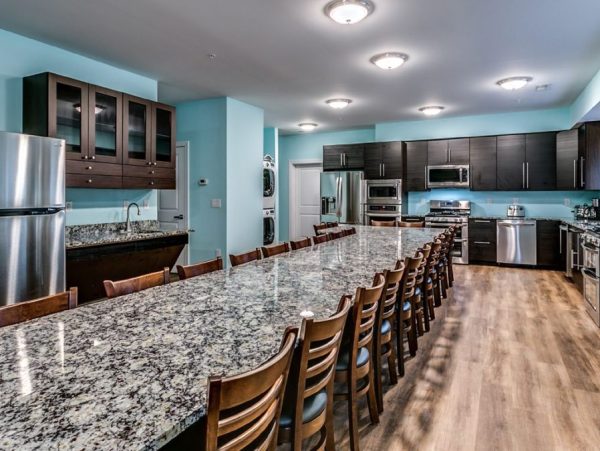 North Myrtle Beach Group Home With Private Pool & Spa