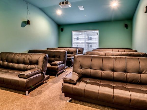 North Myrtle Beach Group Home With Private Pool & Spa