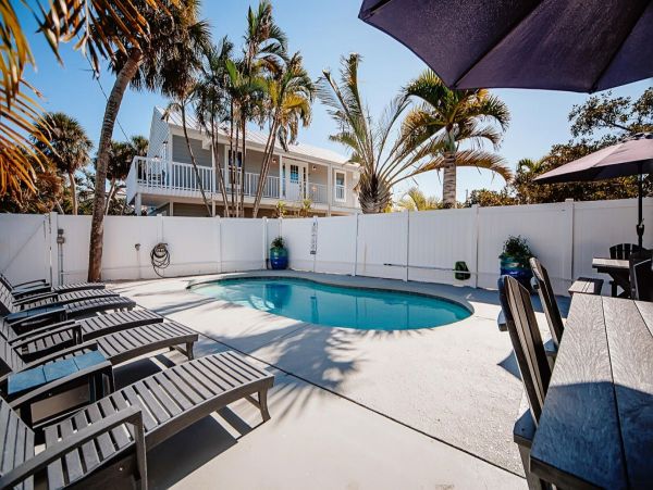Holmes Beach Half Duplex With Shared Heated Pool - additional view, photo 2
