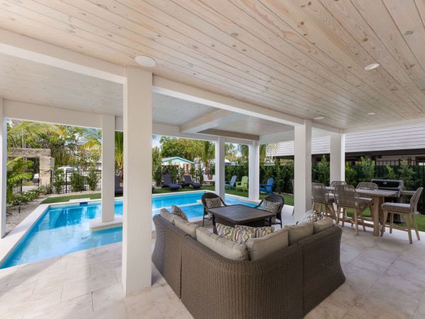 Luxury 6- Bedroom Vacation Rental Home on Anna Maria Island Private large Pool Spa - additional view, photo 3