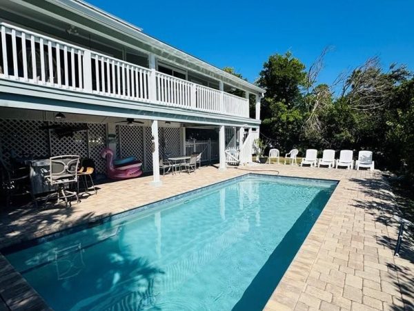 Canal-Front Vacation Home on Anna Maria Island Private Pool - additional view, photo 4