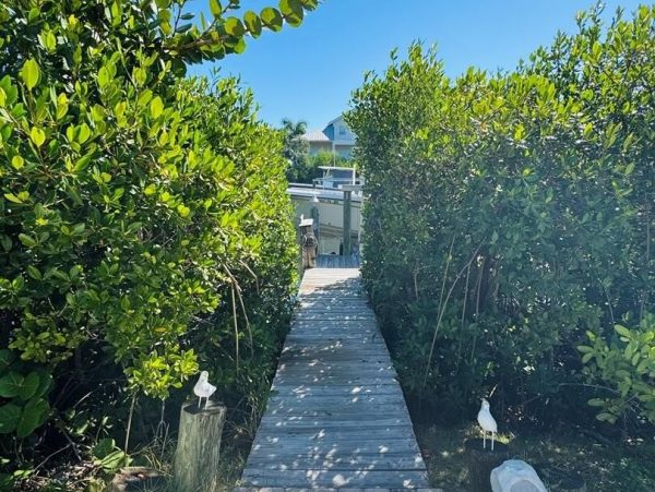 Canal-Front Vacation Home on Anna Maria Island Private Pool - additional view, photo 5