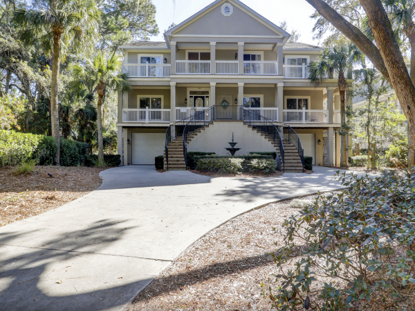 Six Bedroom Luxury Vacation Home Three Houses back from Beach - Pool Hot Tub