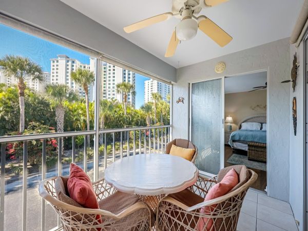 Vacation Condo Walk To Beach Pool Great Location - additional view, photo 5