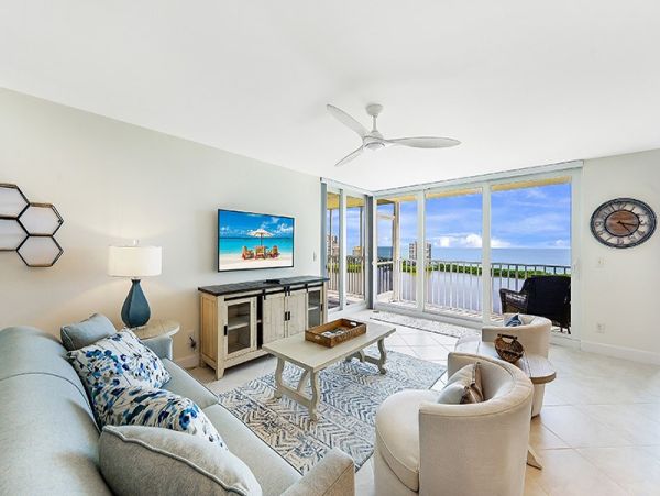 NEW ARRIVAL Two Bedroom Vacation Condo Naples Florida - additional view, photo 3