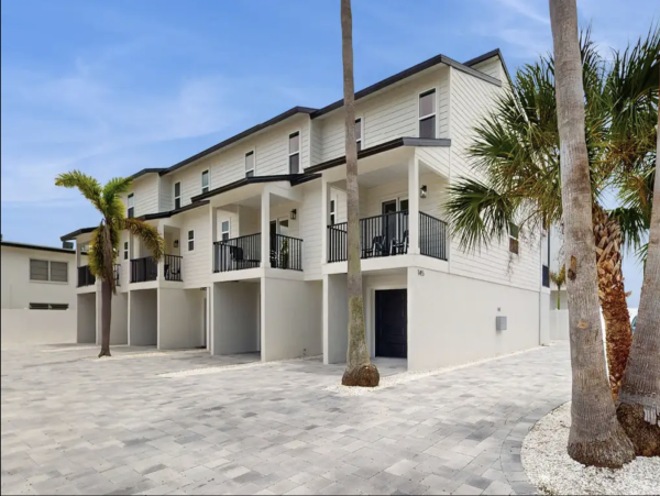 Spacious Treasure Island House Near The Beach Sleeps 24 NEW ARRIVAL - additional view, photo 4