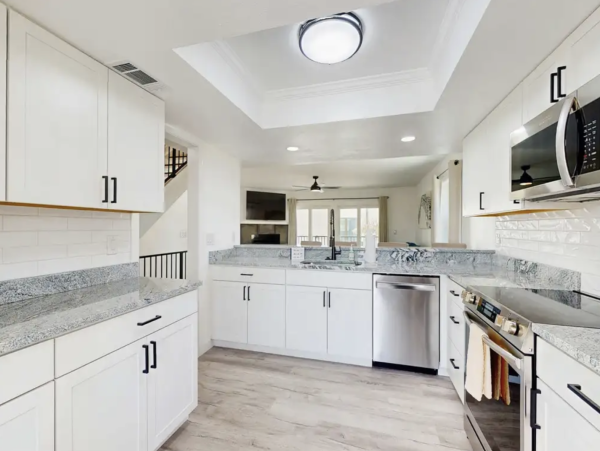 Spacious Treasure Island House Near The Beach Sleeps 24 NEW ARRIVAL - additional view, photo 3