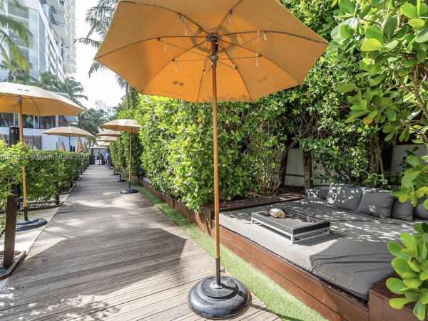 Oceanview 4 Bedroom Condo In Miami Beach - additional view, photo 3