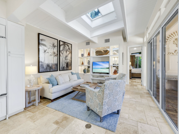 Olde Naples  Luxury Vacation Home Five Homes to Our Sandy Beach 5 bedrooms Private Pool - additional view, photo 3