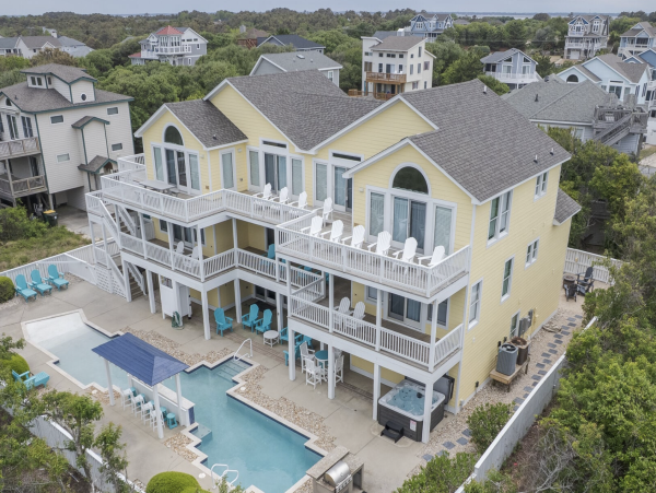 12 Bedrooms On Beach Magnificent Pool