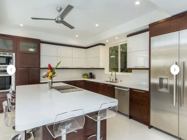 Luxury 9 Bedroom Beachfront Estate Honolulu Main House GUest House 2 Heated Pools - additional view, photo 4
