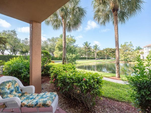 3 Bedroom Ground Floor Condo with Lake Views  and Resort Amenities - additional view, photo 2