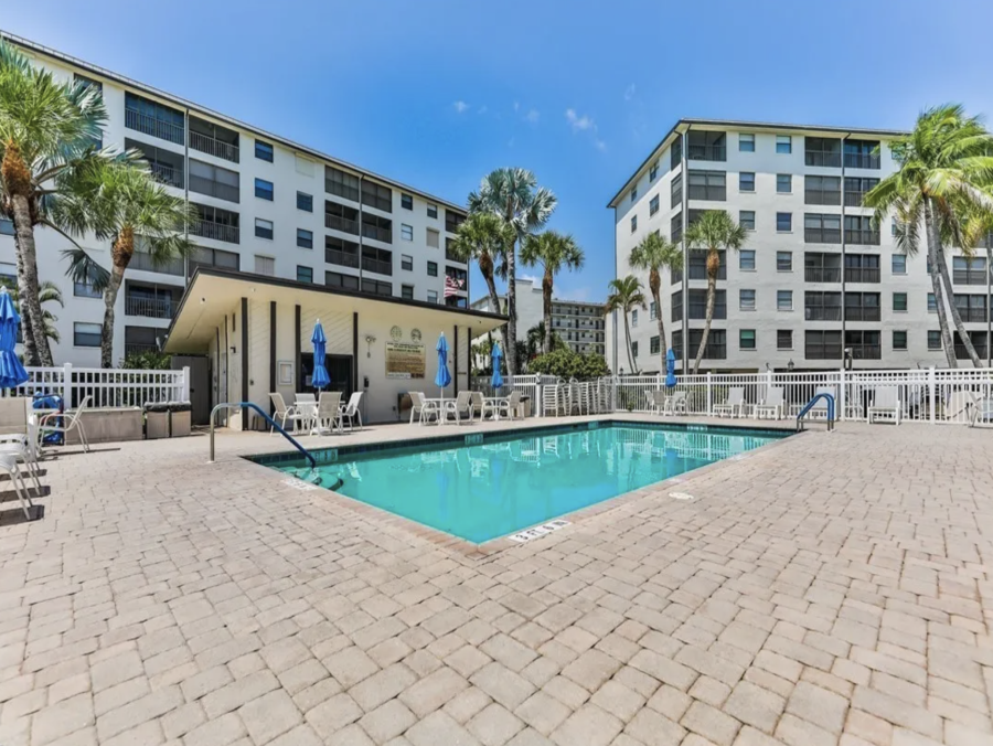 Fort Myers Beach 2 Bedroom Vacation Rental with Pool and Balcony