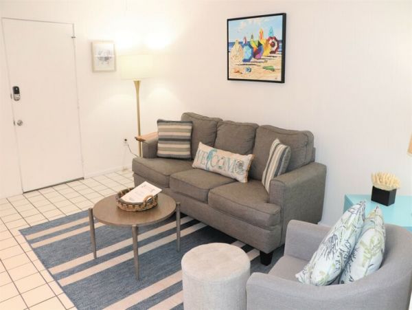 One Bedroom Siesta Key Vacation Condo Sleeps Four Guests