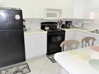 Siesta Key Vacation Condo One Bedroom Sleeps Four Guests Siesta Key Vacation Condo One Bedroom Sleeps Four Guests