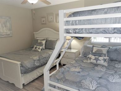 A few steps to the beach Anna Maria Island Vacation Condo 26ft Balcony