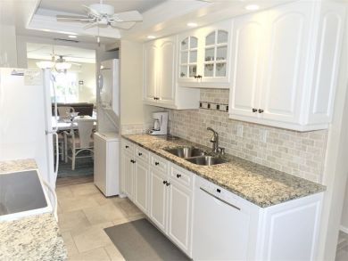 A few steps to the beach Anna Maria Island Vacation Condo 26ft Balcony