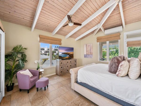 Longboat Key Luxury Vacation Home. Excellent