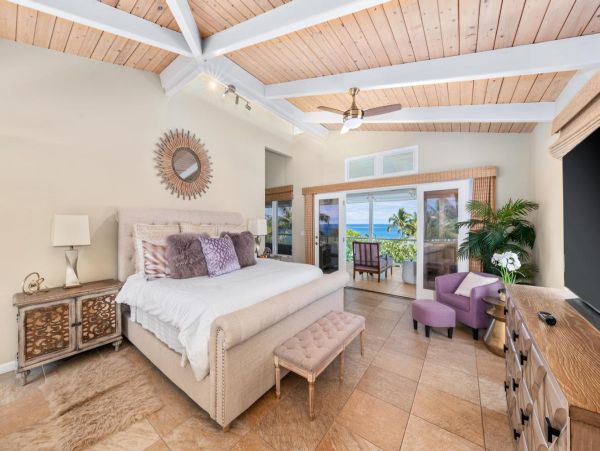 Longboat Key Luxury Vacation Home. Excellent