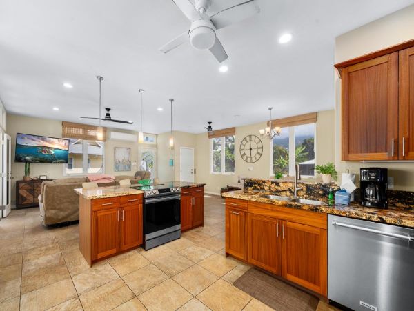 Longboat Key Luxury Vacation Home. Excellent