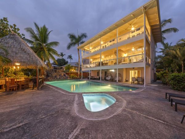 Longboat Key Luxury Vacation Home. Excellent