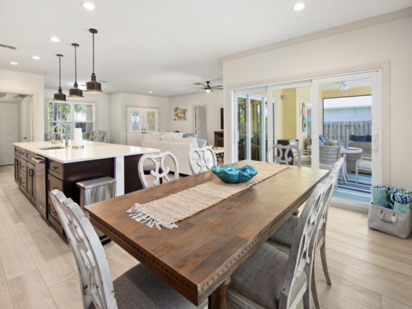 Longboat Key Luxury Vacation Home. Excellent