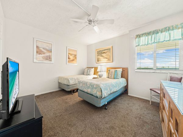 Siesta Key Luxury 2 Bedroom Beach Condo Gulf  Views.