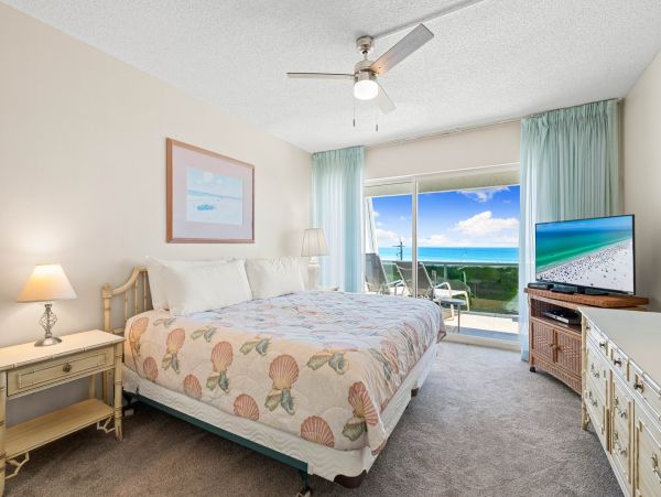 Siesta Key Vacation Rental Condo - Beachfront 2-Bed with Gulf Views