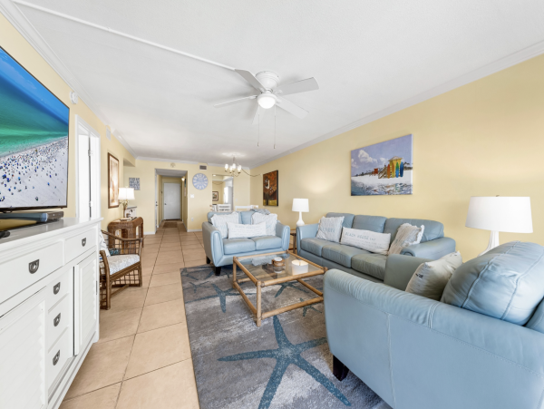 Why Not come to Siesta Key for your Next Winter Break? Huge Balcony