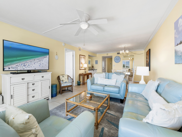 Why Not come to Siesta Key for your Next Winter Break? Huge Balcony