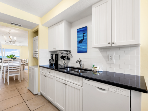 Why Not come to Siesta Key for your Next Winter Break? Huge Balcony