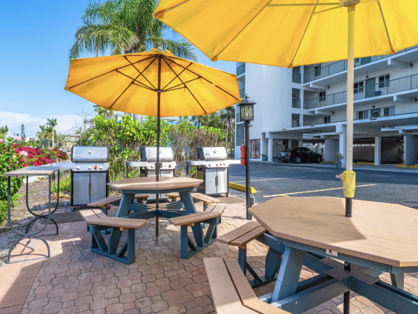 Why Not come to Siesta Key for your Next Winter Break? Huge Balcony