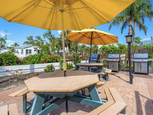 Why Not come to Siesta Key for your Next Winter Break? Huge Balcony