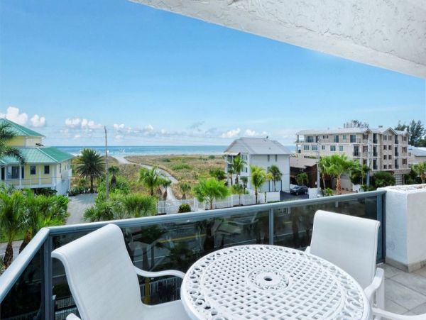 Siesta Key Vacation Condo Two Bedroom Gulf Views