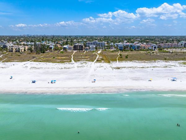 Siesta Key Vacation Rental with Beach Access & Ocean Views 2-Bedroom Condo