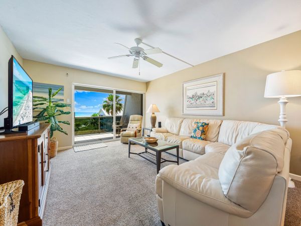 Siesta Key Vacation Rental with Beach Access & Ocean Views 2-Bedroom Condo