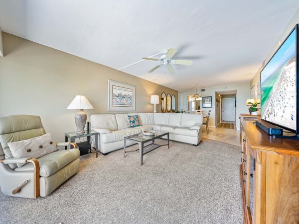 Siesta Key Vacation Rental with Beach Access & Ocean Views 2-Bedroom Condo