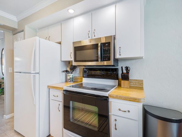 Siesta Key Vacation Rental with Beach Access & Ocean Views 2-Bedroom Condo