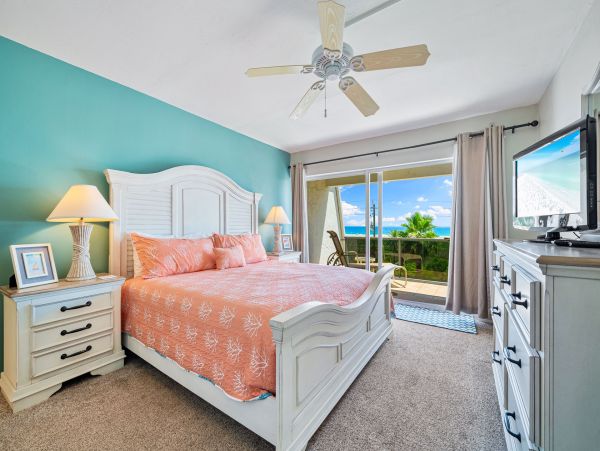 Siesta Key Vacation Rental with Beach Access & Ocean Views 2-Bedroom Condo
