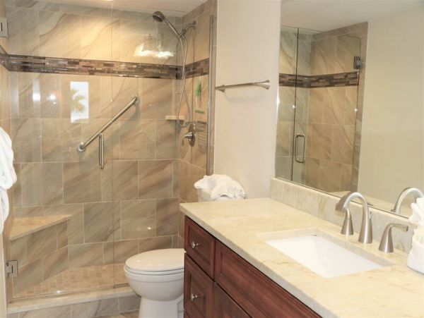 Siesta Key Vacation Condo Two Bedroom Walk to Beach