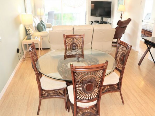 Siesta Key Vacation Condo Two Bedroom Walk to Beach