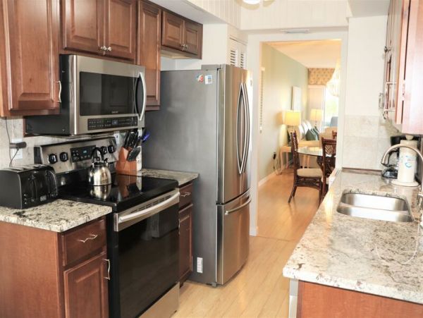 Siesta Key Vacation Condo Two Bedroom Walk to Beach